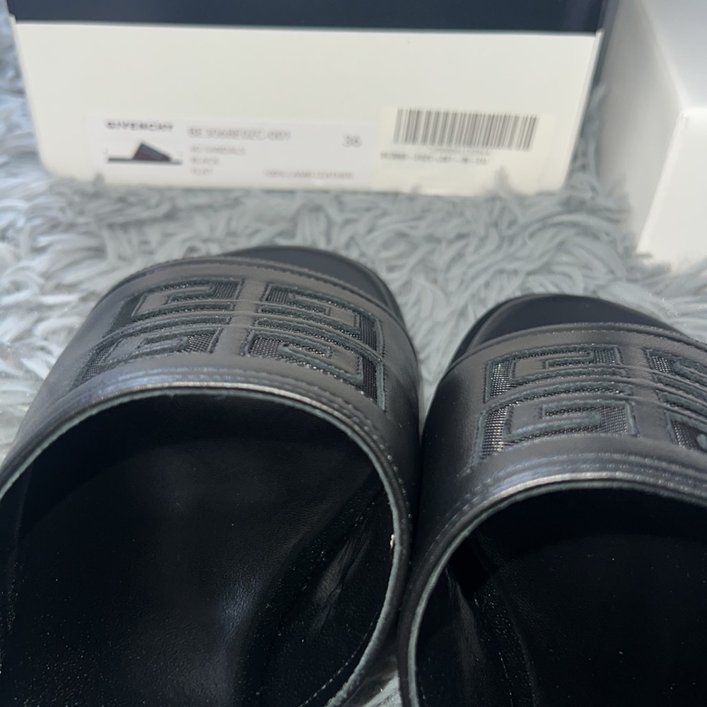 Givenchy 4G leather sandals - Picture 5 of 5